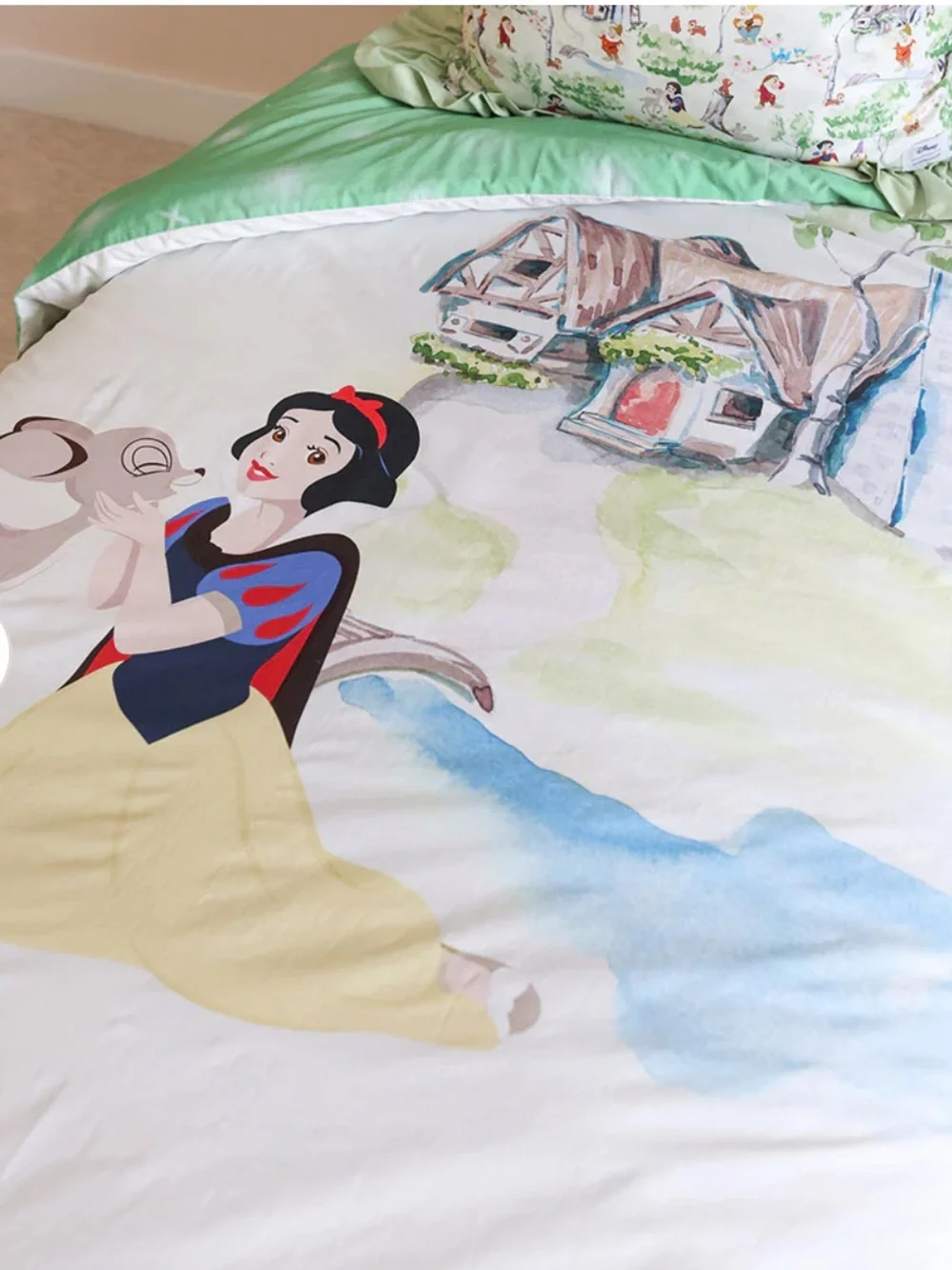 Posh Peanut Disney Princess Snow White Reversible Ruffled Duvet Cover in Green -